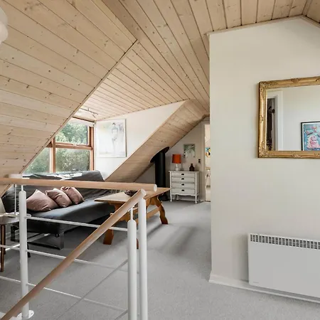 Gorgeous In With Kitchen Holiday home